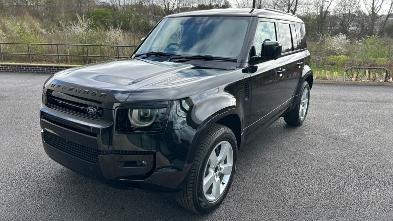 Land Rover Defender 3.0 D350 X-Dynamic SE 110 5dr Auto Diesel Estate